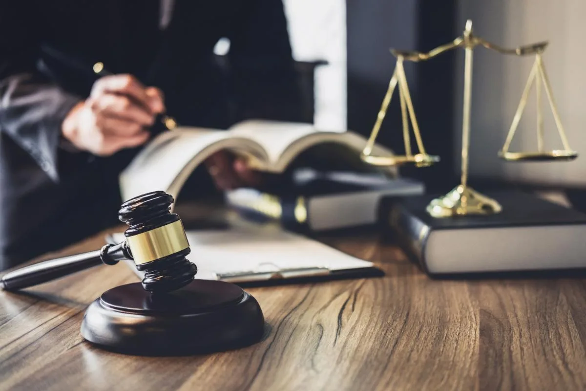 9 Signs You Need to Hire a Worker's Compensation Attorney